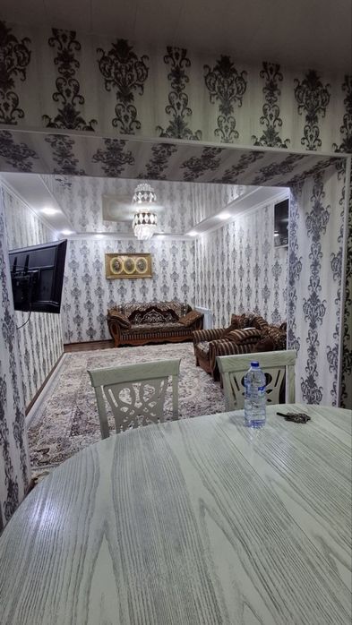Arenda 3xonalik gaz svet issiq suv bor Novza metro flagmon orqasida jo