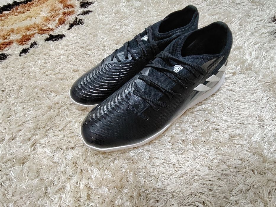 Спортивна обувь...