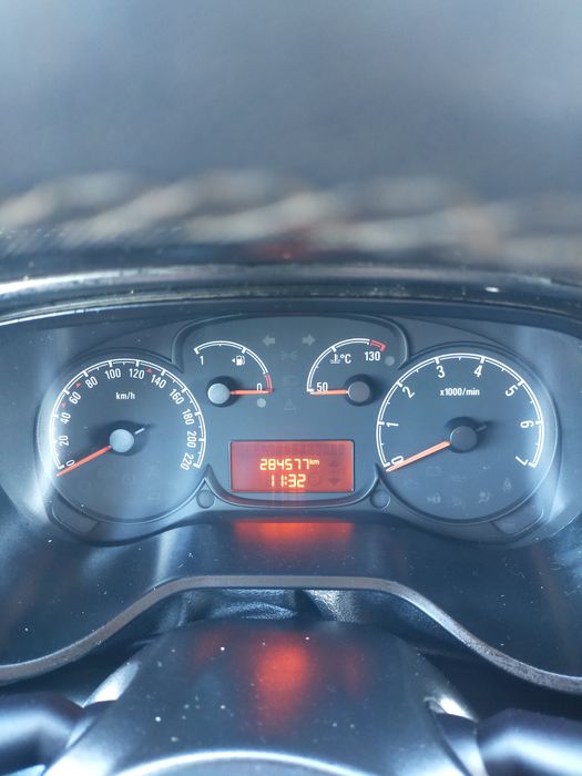 Vând autoutilitară Opel Combo