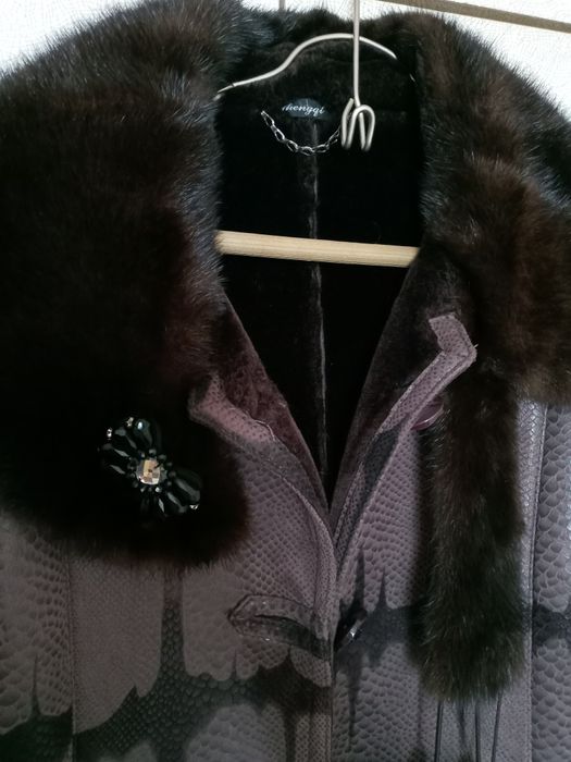 Продам облегчённую дублёнку