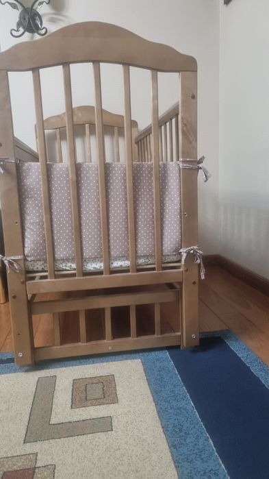 Продам детскую кроватку-качалку