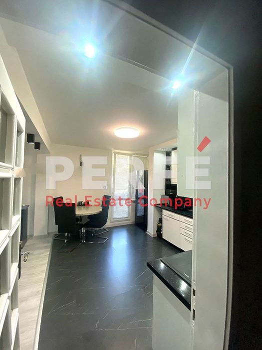 Продава се Тристаен апартамент в София, Бъкстон - 141 кв.м за 2341 €/кв.м - Снимка #5