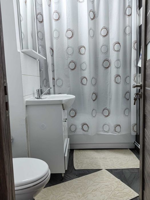 Inchiriez apartament 2 camere