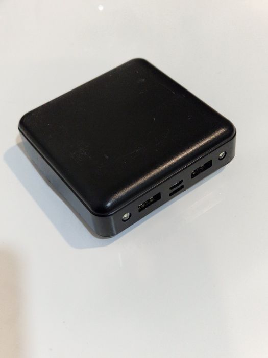 Baterie externa 1000 mAh foarte bună