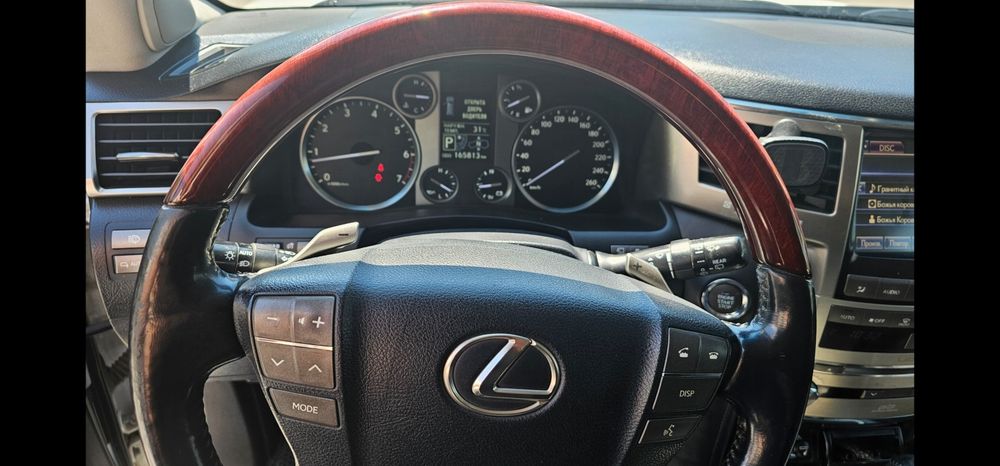 Продам Lexus 570, 2012 год, 165 000 км.