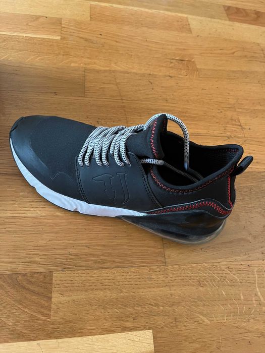 Sneakers (Adidasi) Trussardi (Original)