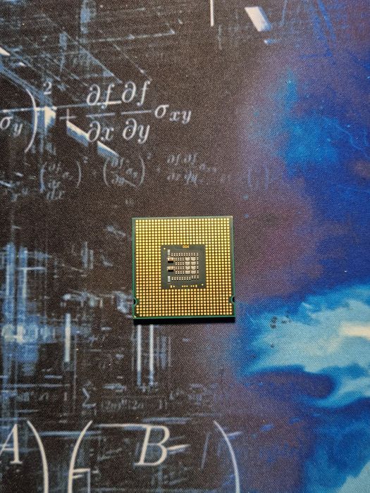 Intel '06 E300 Pentium Dual Core SLGTL MALAY. 2.6 0GHZ/2m/800/06 Q91B118