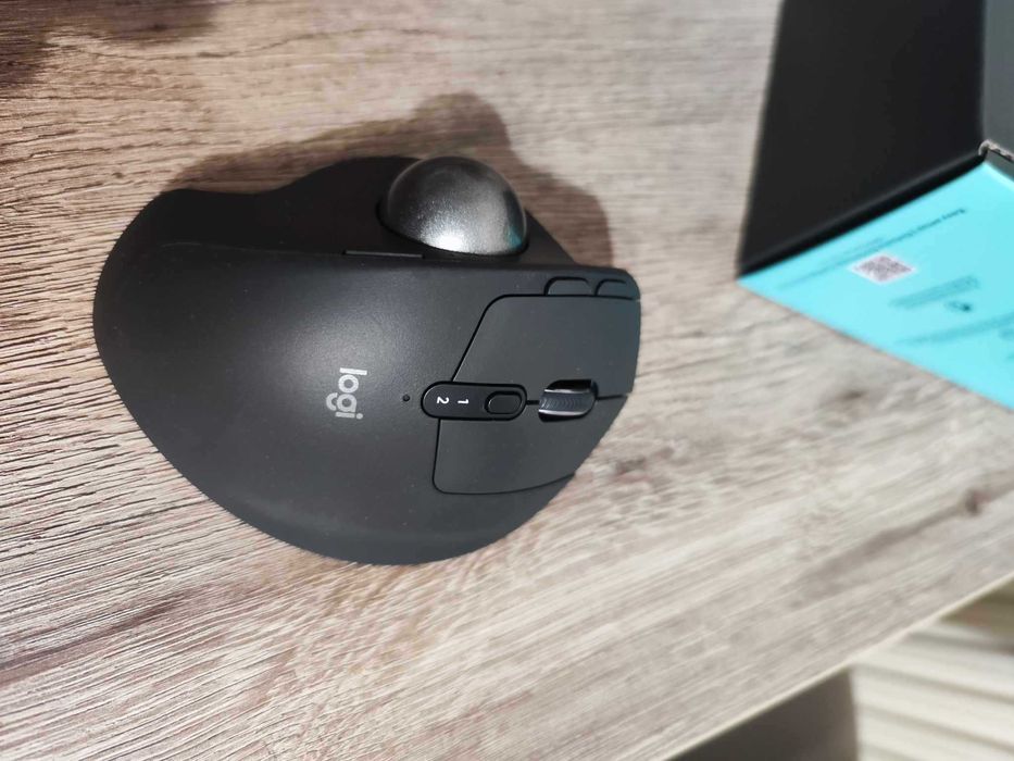Мишка Logitech MX Ergo