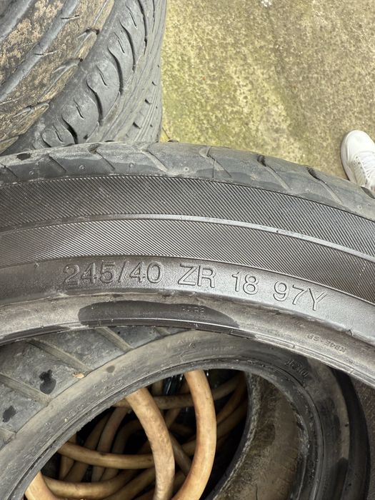 245/40 R18 Anvelope Vara in stare buna