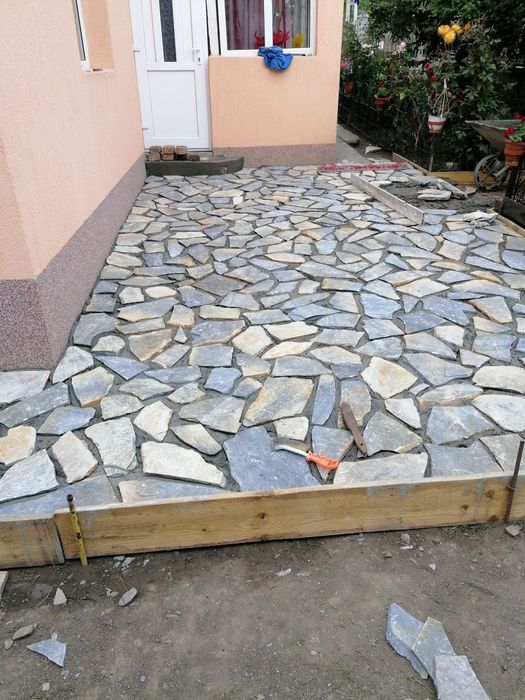 Piatra de munte naturală