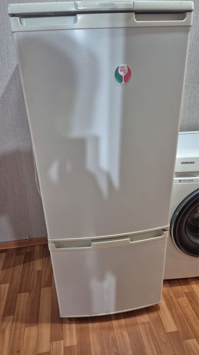 Холодильник компактный
