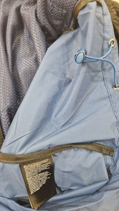 Легкая ветровка The North Face