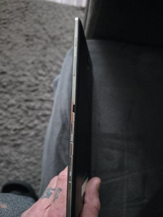 Таблет Samsung tab S