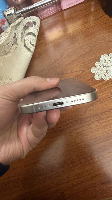 Iphone 15 pro titanium