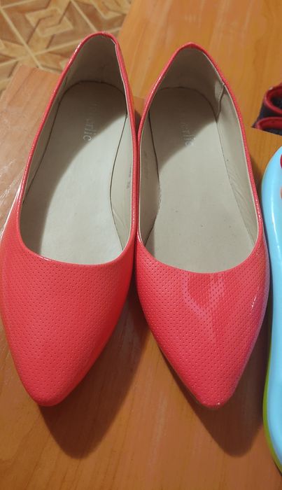 Продам балетки 38р