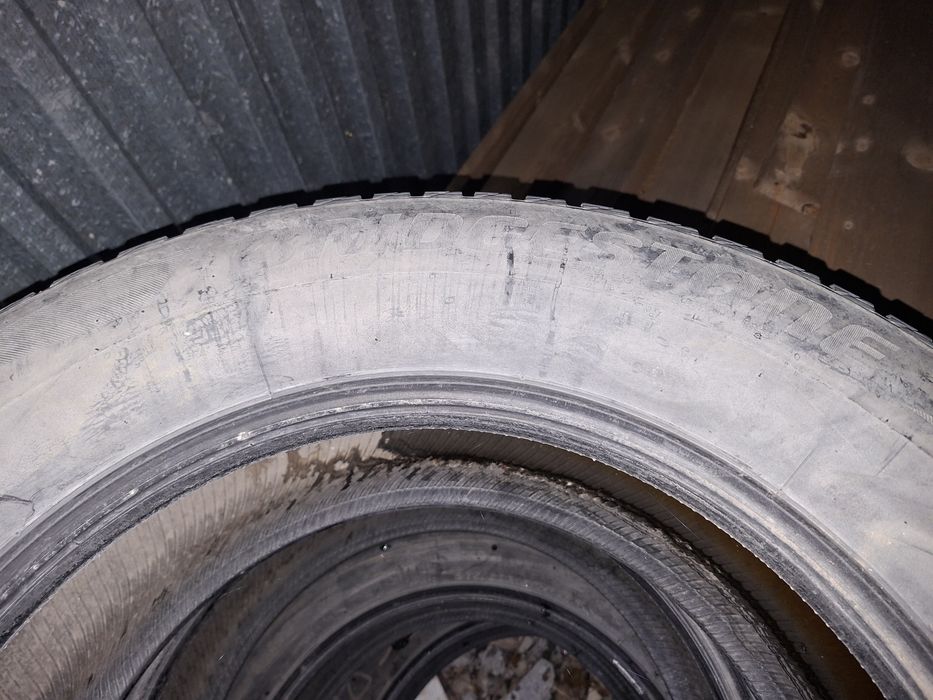 Зимние шины Bridgestone 265\60\18