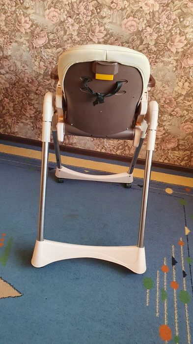 Детский стульчик для кормления
