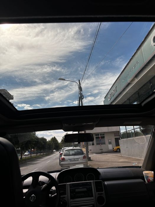 Nissan x-trail 2500 benzină +Gpl