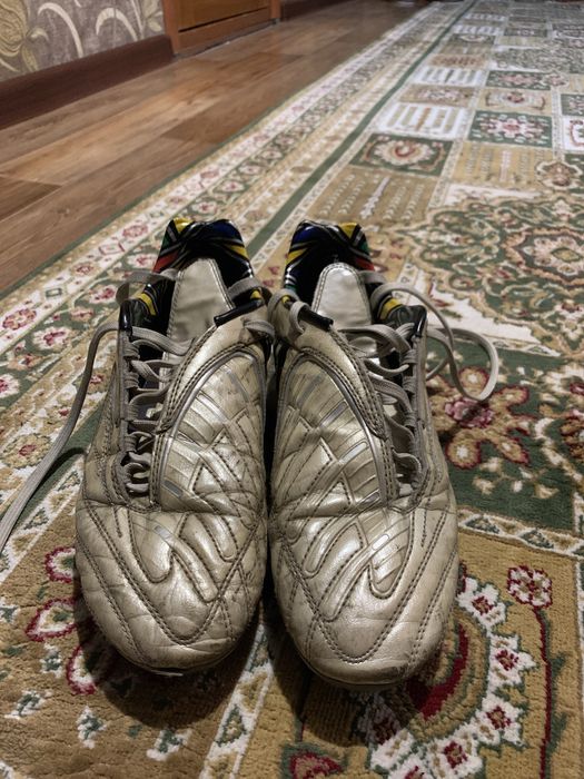 Футбольные бутсы (ретро)