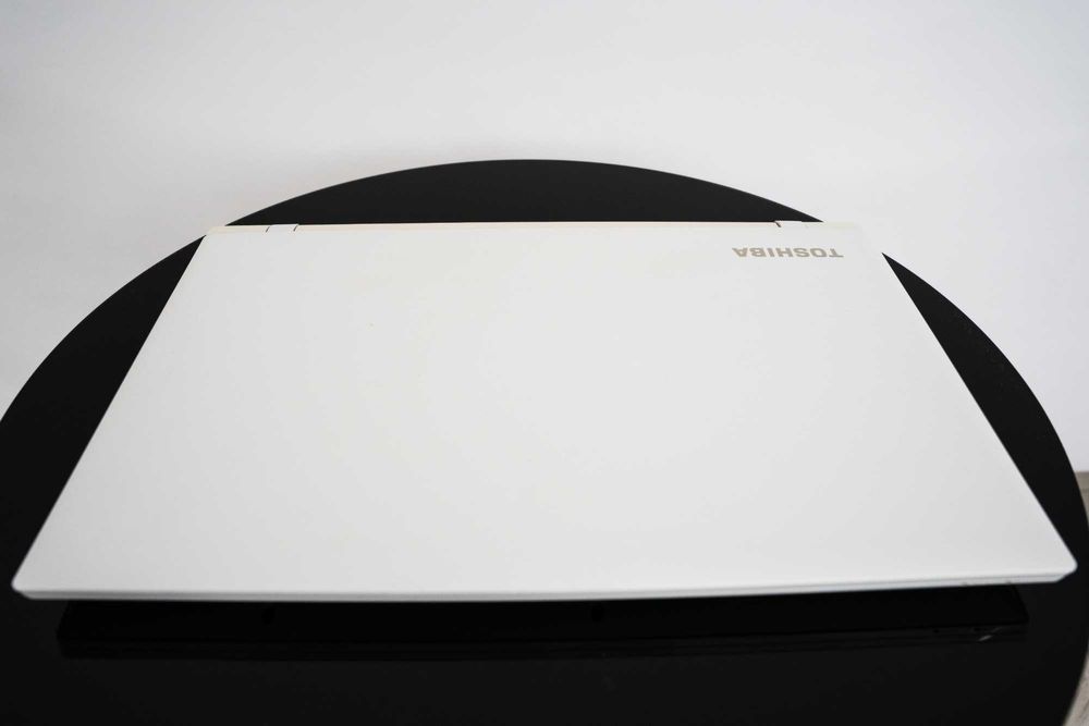 Toshiba Satellite C55-C-142 - Intel Core i3, 4 GB RAM, 1TB HDD