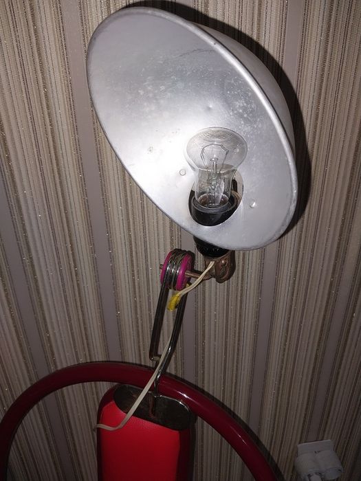 Продаётся.осветитель