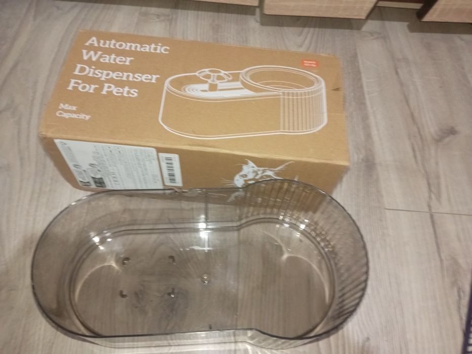 Automatic Water  dispenser for pets