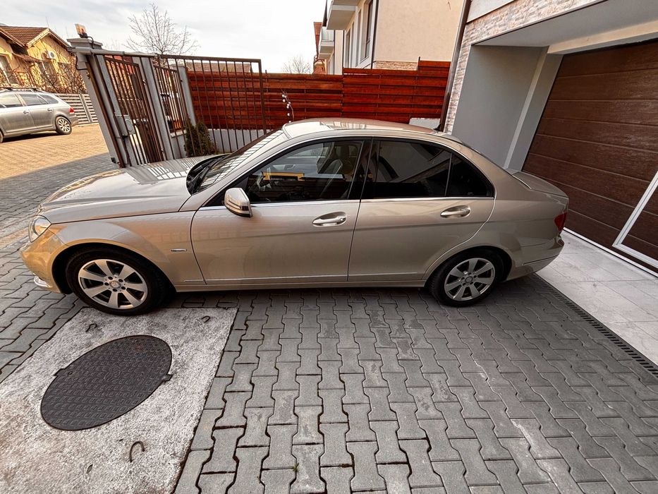 Mercedes-Benz C 180 CGI Automatik BlueEFFICIENCY Avantgarde