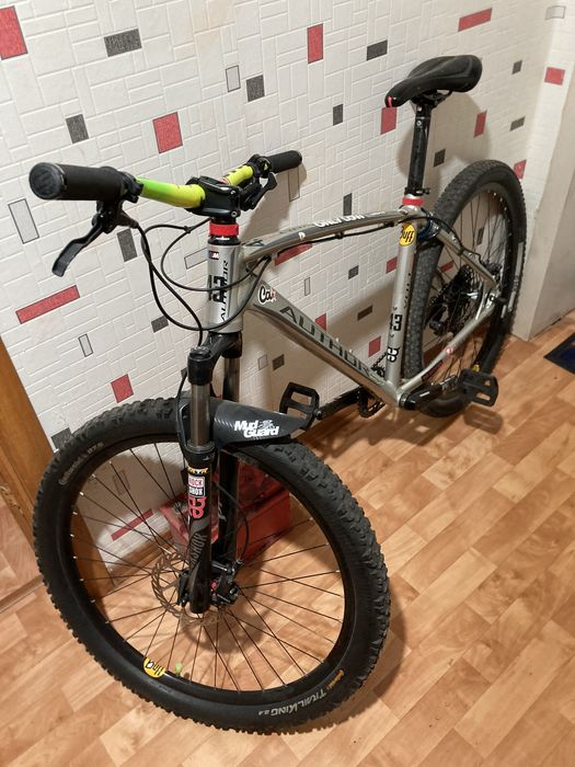 Author Volt 27.5