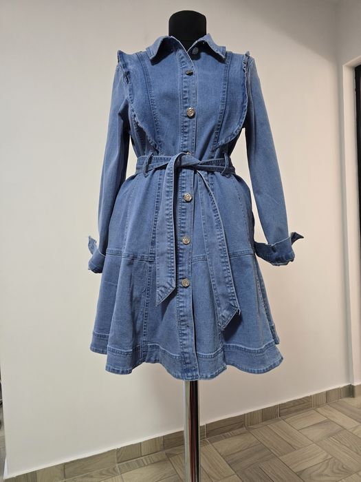 Rochie de blugi, inchidere cu nasturi , cordon in talie