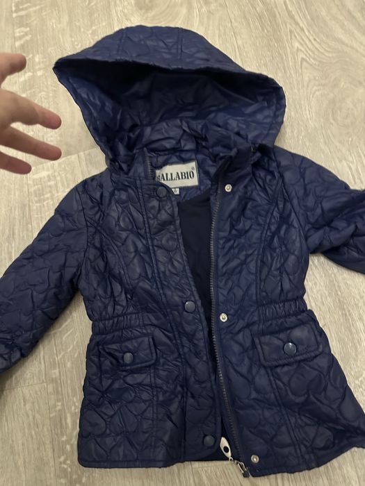 Весенние куртки по 3000