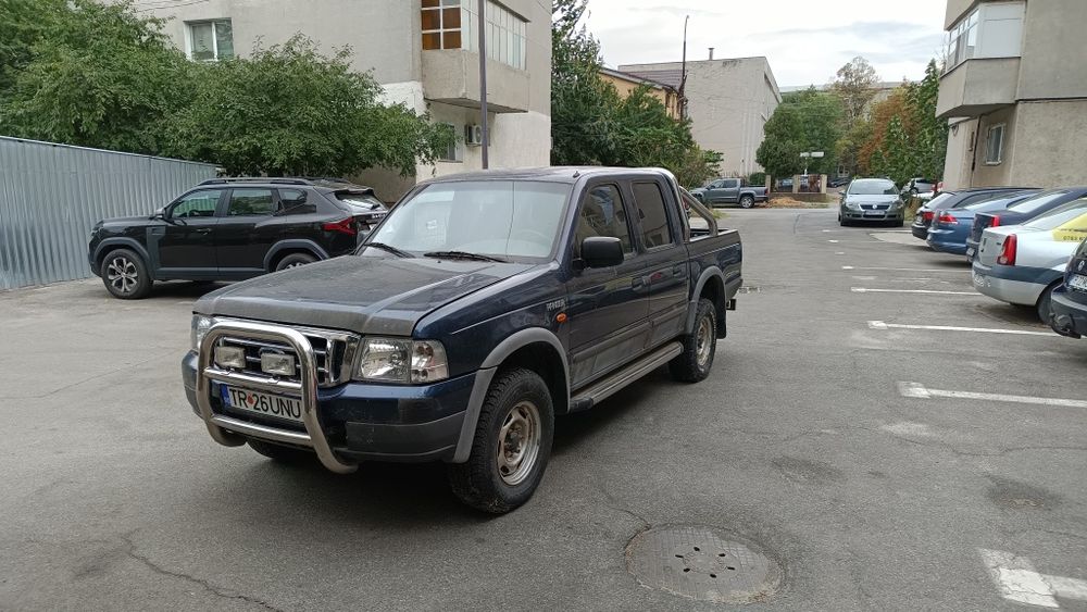 Ford Ranger 2.5  tdi autoutilitara 4x4 cu reductor hi/low