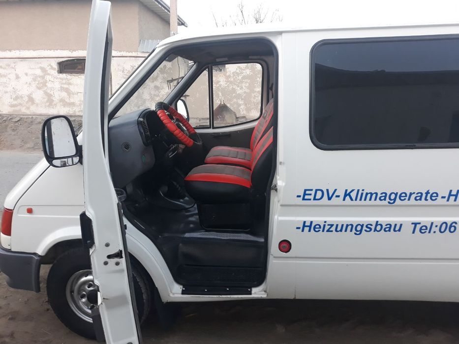 Ford sotiladi  ideal holatda