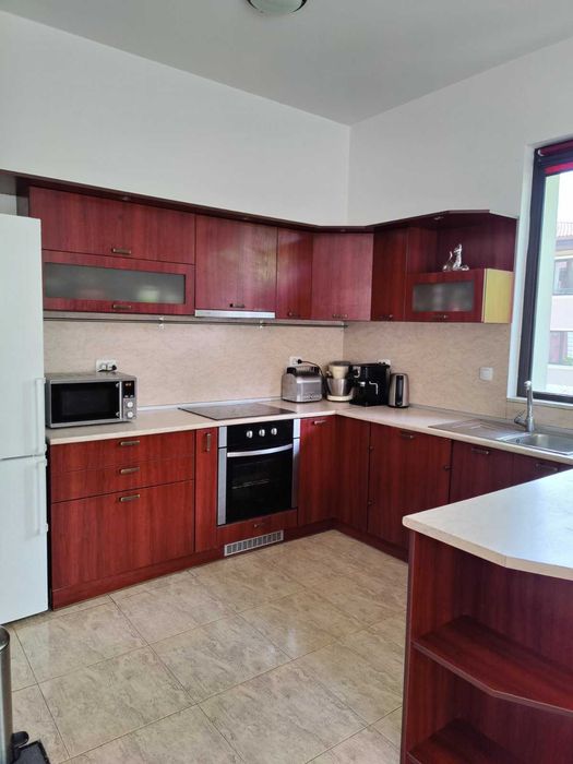 Продавам запазена кухня