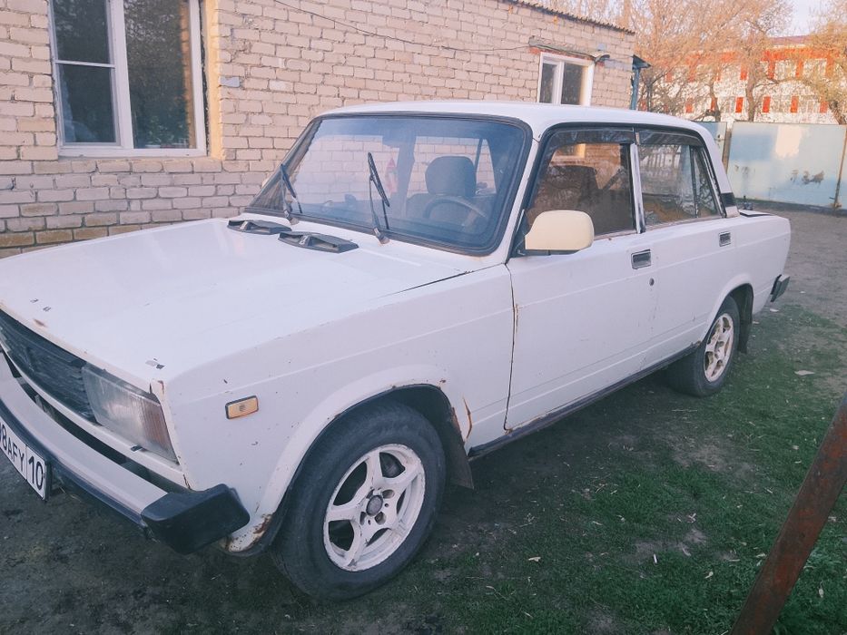 Продам машину 450000 т в нормальном состоянии