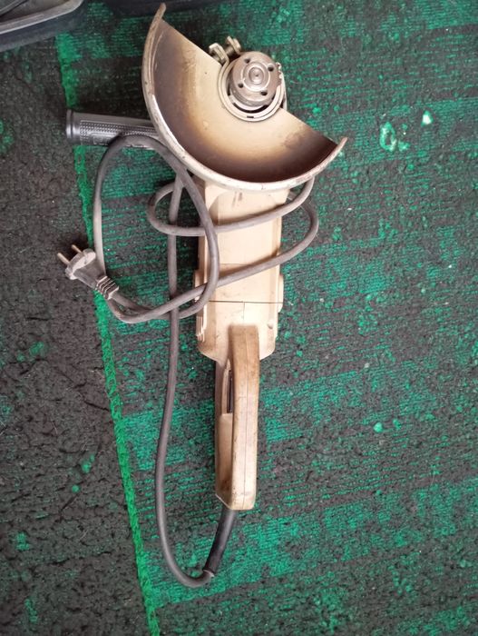 Болгарка., перфодрель.