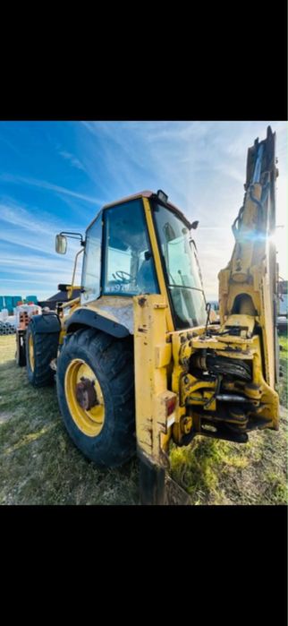 De vanzare buldo komatsu 2003