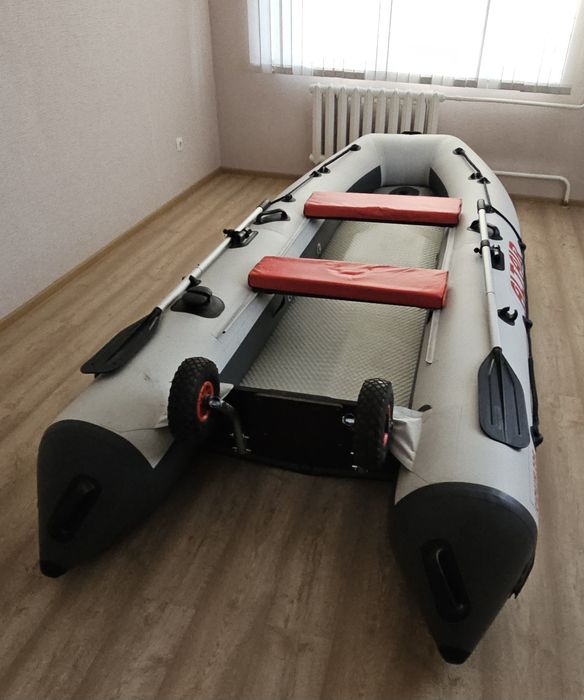Продам лодку ПВХ Altair Sirius-335