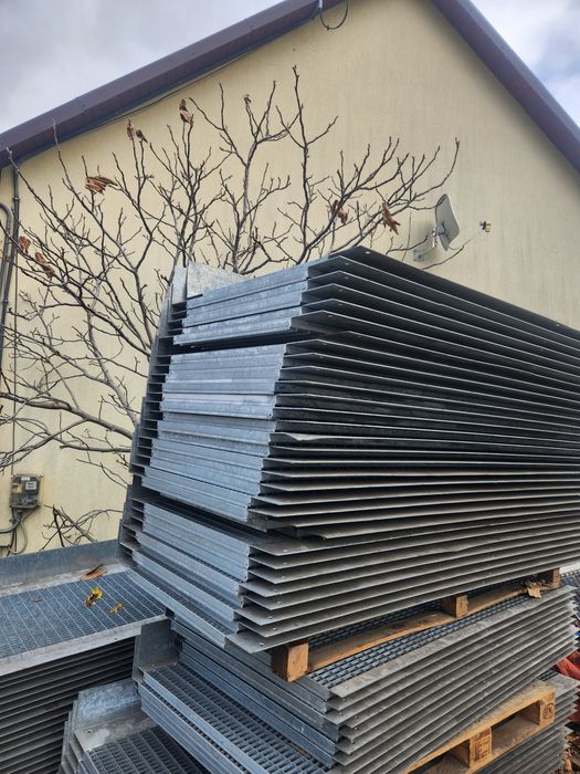 Rafturi metalice