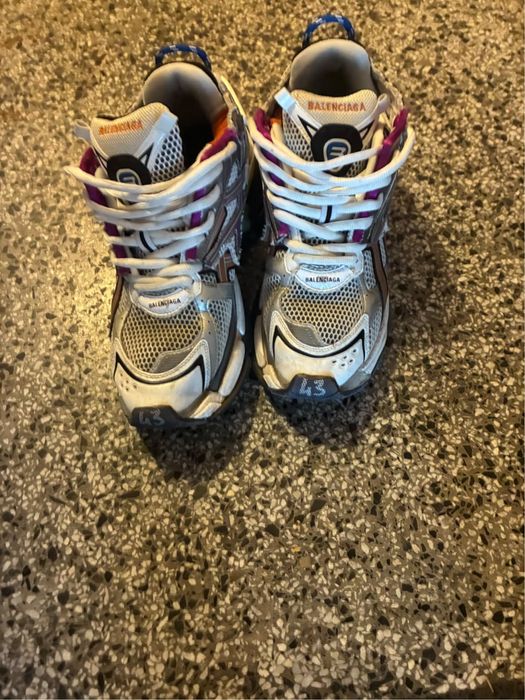 Balenciaga Runner