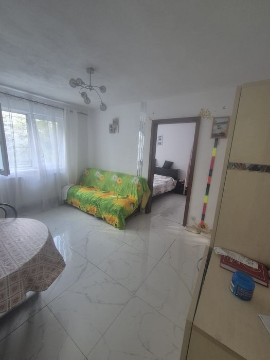 Apartament de închiriat