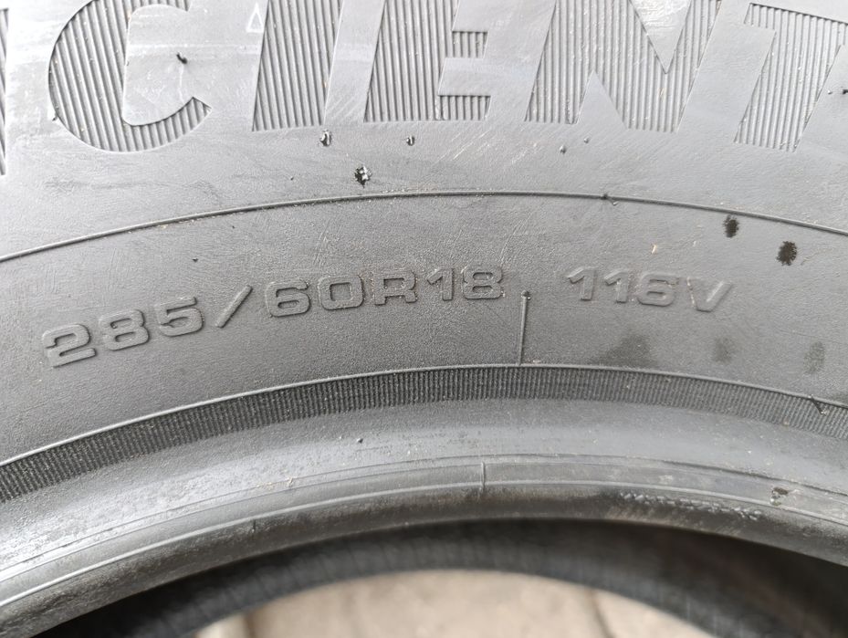 Două anvelope noi M+S 285 60 18 Goodyear Eficient Grip SUV 4x4