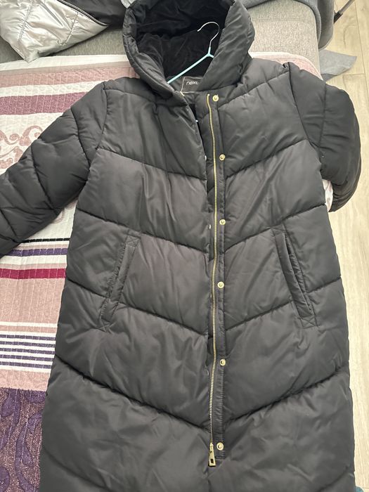 Куртка зимняя в идеальном состоянии.