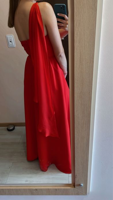 Официална рокля