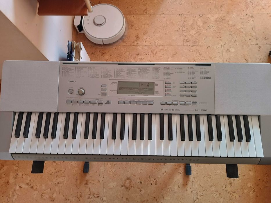 клавир CASIO LK 280