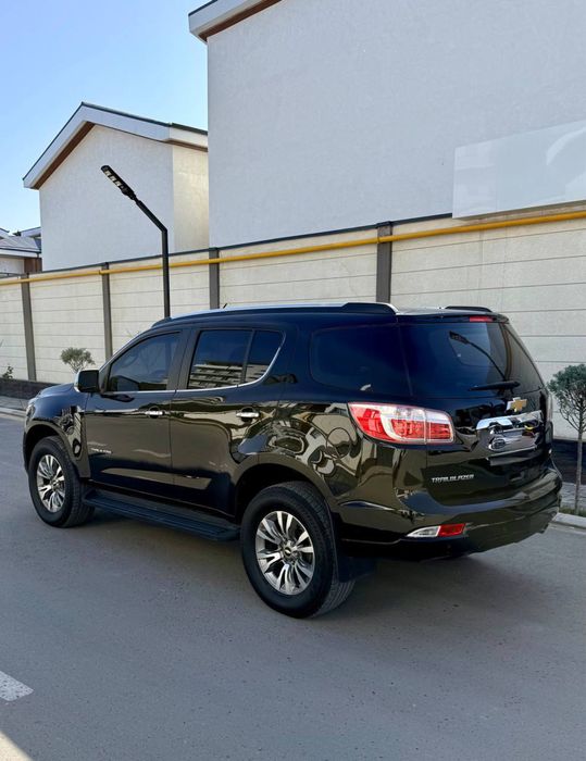 Треблейзр сотилади тозза