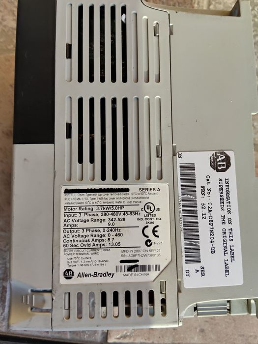 Convertizor de frecventa Allen Bradley 1,5 kw si de  3,7kw