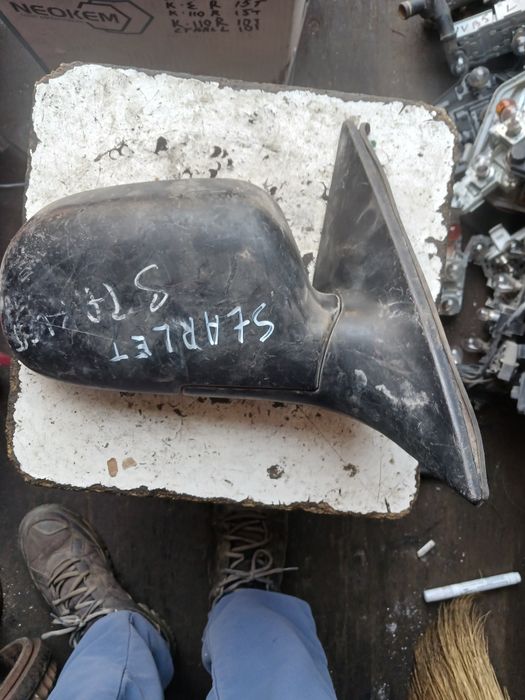 Зеркало Тоета Старлет правое