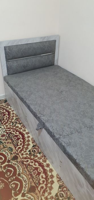 Бир кишилик спални сотилади