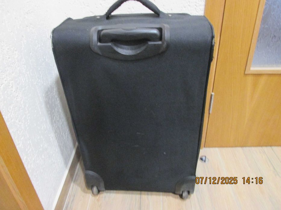 куфари различни размери