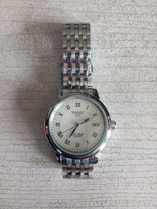 Продаются наручные механические мужские часы  TISSOT.